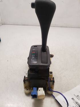 242.gf1c94 General Motors - Foreign Geo Prizm Lsi Transmission Floor Shifter 1993-1997 At 3-speed 94854697