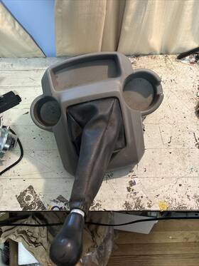 10391720 Gm 2004-2012 Chevy Colorado Gmc Canyon Manual Shifter Cup Holder Oem Boot Knob