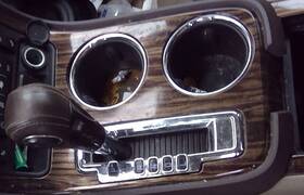 242.gm9a16 Gmc 2016 Acadia Transmission Shift In Brown And Chrome Shifter Knob Handle