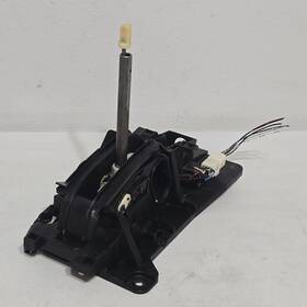 242.ho1200 Honda 98-04 Passport Rodeo Automatic Transmission Shifter Assembly Oem Isuzu