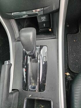 3118558 Honda Used Automatic Transmission Shift Lever Assembly Fits 2015 Accord Grade