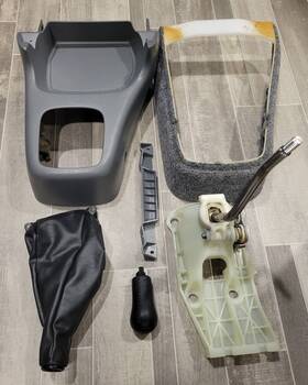 83401-s10-a01zb Honda 97-01 Crv 5 Speed Manual Transmission Center Console Bezel Shift Boot Rd1 Awd Mt