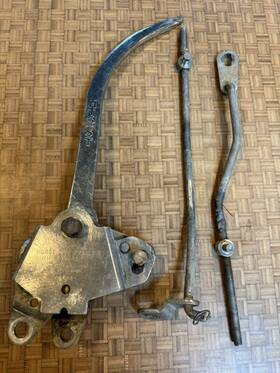 068449 Hurst Vintage 60s 70s Dual Pattern With Syncro Loc 3 Speed Shifter Body And Rods
