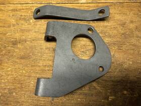 5257-5256 Hurst 5257 5256 Shifter Mounting Brackets Saginaw