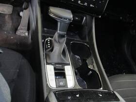 242.hy1d22 Hyundai Santacruz 2022 Transmission Shift 1627892