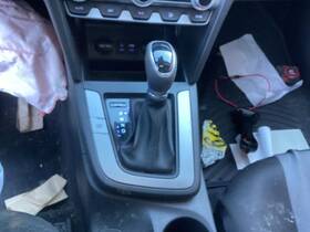 242.hy1r20 Hyundai Elantra 2020 Transmission Shift 1791387