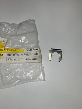 43796-36700clip-gear Hyundai 43796-36700 Genuine Shift Lever Cable Clip 88-2013 Models