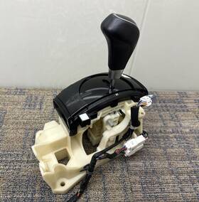 46700-2v210 Hyundai 2012-2017 Veloster Automatic Transmission Gear Shifter Body Knob