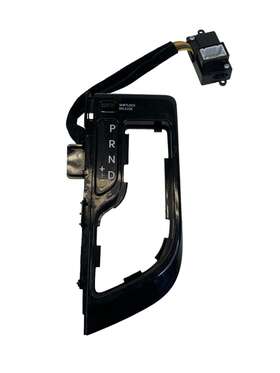 84642-3q100 Hyundai 11-13 Sonata At Gear Selector Shifter Indicator With Bezel Oem