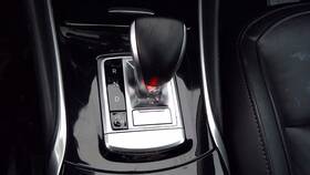 242.in1417 Infiniti Qx30 2017 Transmission Shift 1741049