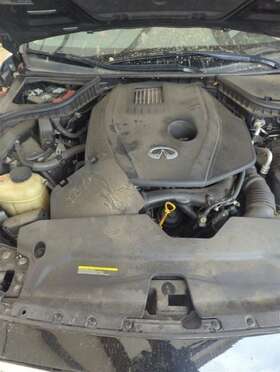 242.in1m17 Infiniti Q50 2017 Transmission Shift