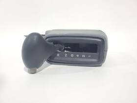 242.intt03 International 2003 4300 Oem Shifter Assembly With Cover Has Wear
