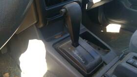 242.is1200 Isuzu Transmission Shifter Assembly Automatic 4x2 Fits 00-02 Rodeo Oem