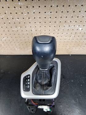 1ut661ucae Jeep 2014-2018 Cherokee Automatic Floor Gear Shifter Assemly Oem
