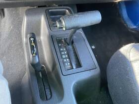 242.am8103 Jeep Shifter Tj 2003 Transmission Shift 5273668