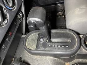 3132393 Jeep Used Automatic Transmission Shift Lever Assembly Fits 2008 Wrangler Grade