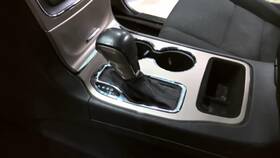 5818107 Jeep Used Automatic Transmission Shift Lever Assembly Fits 2016 Grand Cherokee