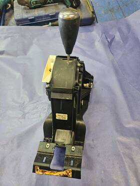 68021374 Jeep 2007-2017 Compass Gear Shifter - Oem