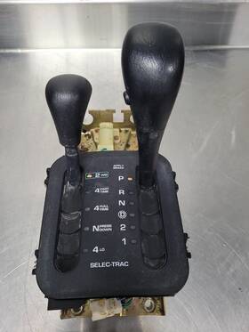 P52109671ab Jeep 99-04 Grand Cherokee Automatic Floor Shift Lever Select Trac