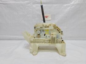 46700-m7110 Kia 46700 M7110 2019-2022 Forte Automatic Transmission Gear Shifter Selector Oem