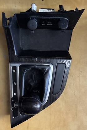 84650-2tli0mb2 Kia 2014-2016 Optima Gear Shifter Select Lever Trim Boot