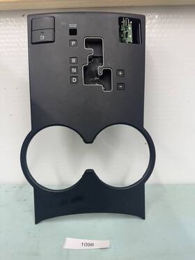 E84650-2j200-080531-056 Kia 2009 2010 2011 Borrego Auto Transmission Shifter Bezel Trim Parking Button