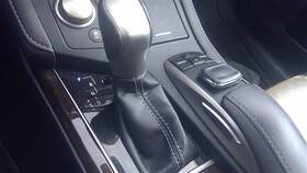 242.le1f16 Lexus Es350 2016 Transmission Shift 2506405