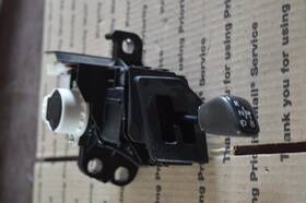242.le1h10 Lexus 2010 2011 2012 Hs250h Gear Shifter Floor Shift Assembly