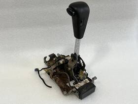242.le1h91 Lexus 1990 1991 Es250 Floor Gear Shifter With Knob Automatic A/t