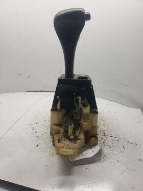 242.le1h96 Lexus Es300 1996 Transmission Shift 1137351