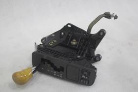 242.le1x05 Lexus 2002 2003 2004 2005 Sc430 Gear Shifter With Knob La00