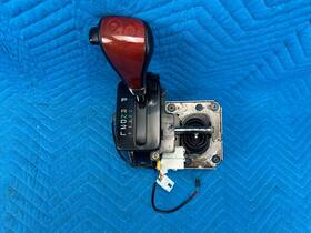3354260110 Lexus Lx470 At Automatic Transmission Shifter Gear Box With Knob 1999-2002 Oem