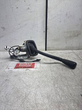 26036867 Malibu 2011 Chevy Impala Gear Shifter Lever With Traction Switch