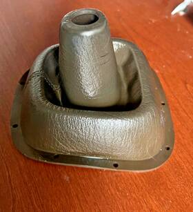 242.mz1z83 Mazda 81-85 Rx-7 Fb Manual Transmission Shifter Boot