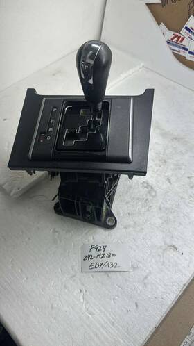 P924 Mazda 2010 Cx-9 Transmission Shifter Assembly