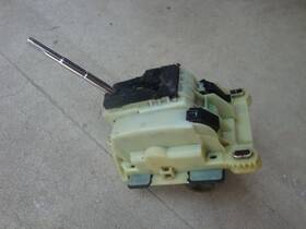 Mercedes-benz 2032676424 W203 W209 03-08 C320 Clk320 Tiptronic Shifter Assembly