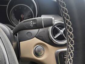 242.mb1f19 Mercedes-benz Gla250 2019 Transmission Shift 454090