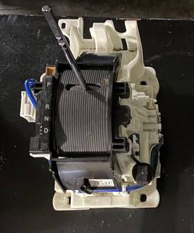 2400a264 Mitsubishi 2008-2010 Lancer Automatic Gear Shifter Assembly