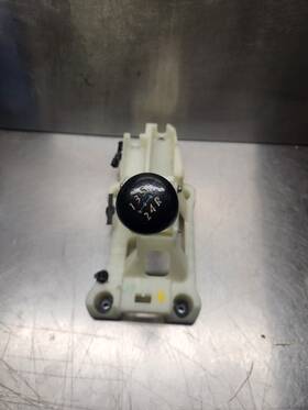 2450a023 Mitsubishi 2008-2017 Lancer Manual Transmission Gear Shift Lever Assy
