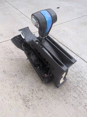 Br3z-7210-ad Mustang Br3z7210ad 10-12 Ford Automatic Floor Shifter Assembly Oem