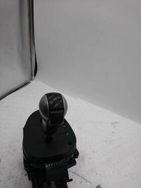2267192 Nissan Used Automatic Transmission Shift Lever Assembly Fits 2012 Juke Grade A