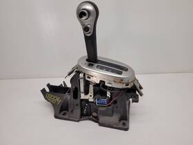 242.da1h15 Nissan 2015 15 Versa Automatictransmission Shift Shifter Assembly