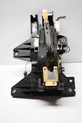 34901-ea60e Nissan 2005-2007 Xterra Oem Floor Shifter 2wd Automatic Transmission K206