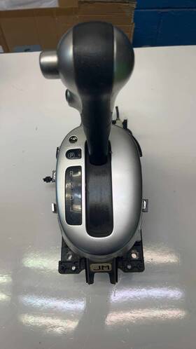 349013an0b Nissan 2012-19 Versa Floor Shifter Oem
