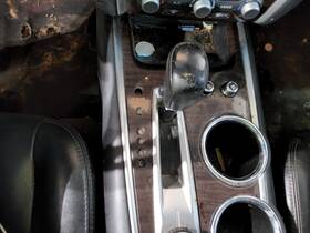 7052982 Nissan Used Automatic Transmission Shift Lever Assembly Fits 2014 Pathfinder G