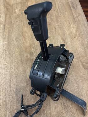 03g03 Nissan 96941 03g00 03g01 03g02 86-97 D21 Pickup Truck Auto Shifter Oem