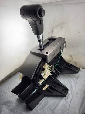 O7z11 Nissan 2005 - 2012 Xterra Automatic Floor Shifter Gear Selector Assembly Oem