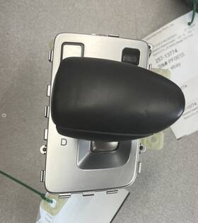 467w0-g9200 Oem Genesis G70 2019-2024 Center Console Automatic Shifter Assembly