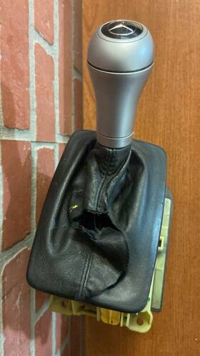 A2042677524q02 Oem 2008-2011 Mercedes W204 C300 Gear Shifter