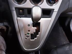 242.gm2k10 Pontiac Vibe 2010 Transmission Shift 4366425